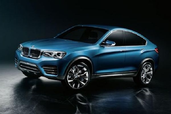 Linie kupé a robustnost SUV, to je koncept BMW X4.