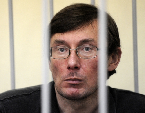 Vězněný Jurij Lucenko. Vězněný Jurij Lucenko.