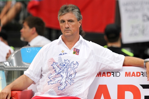 Kapitán českého daviscupového týmu Jaroslav Navrátil. Kapitán českého daviscupového týmu Jaroslav Navrátil.