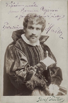 Karel Hašler v jedné ze svých rolí v Národním divadle, rok 1904.
