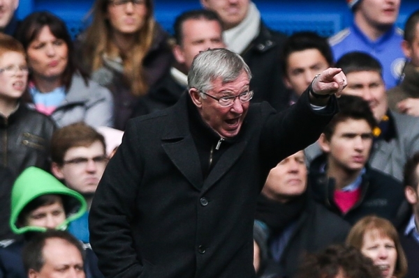 Alex Ferguson velí ke zteči. 