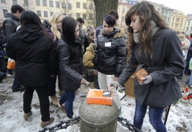 Během pátečního setkání v centru Jihlavy lidé vybrali do pokladničky téměř 9 tisíc korun.