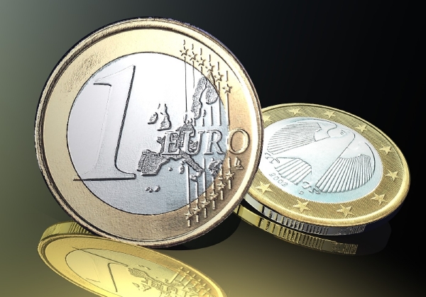 Němci už nejsou vůči euru tak skeptičtí. Němci už nejsou vůči euru tak skeptičtí.