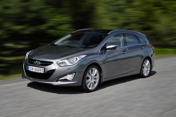 Zájem klientů o model Hyundai i40 letos citelně narostl.