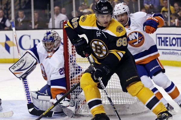 Asistence Jaromíra Jágra Bostonu k výhře nad Islanders nestačila.