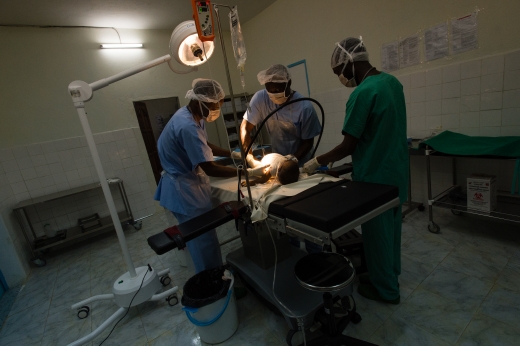 Lékaři teď každý týden ošetří na 2500 pacientů včetně malých dětí. Lékaři teď každý týden ošetří na 2500 pacientů včetně malých dětí.