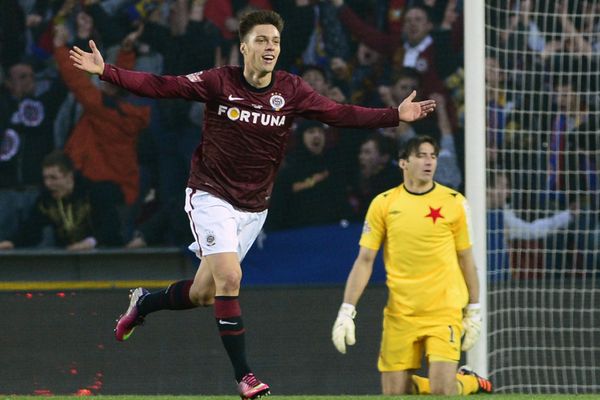 Střelec druhé branky Václav Kadlec. Střelec druhé branky Václav Kadlec.