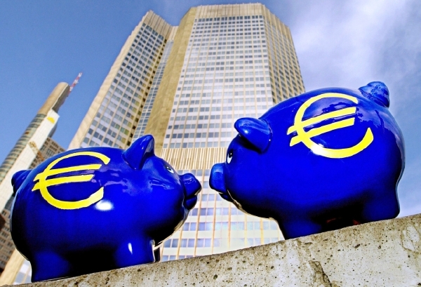 ECB chce celounijní solidaritu. ECB chce celounijní solidaritu.