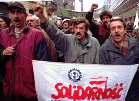 Demonstrace Solidarity roku 1997 ve Varšavě.