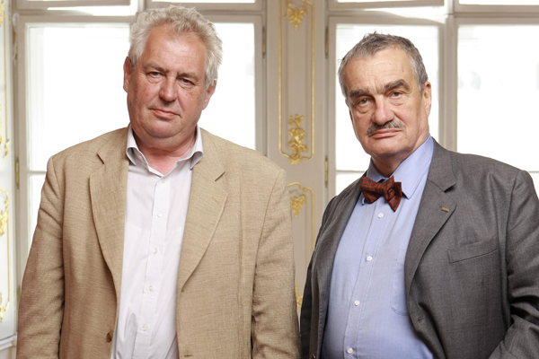Miloš Zeman (vlevo) a Karel Schwarzenberg jsou stále na nože. Miloš Zeman (vlevo) a Karel Schwarzenberg jsou stále na nože.