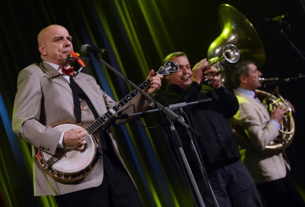 Olomouci zahraje třeba Banjo band Ivana Mládka. Olomouci zahraje třeba Banjo band Ivana Mládka.