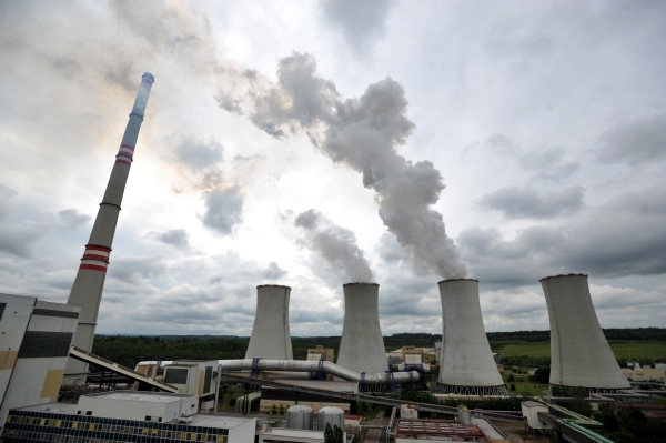 Elektrárna Chvaletice by měla sloužit o 14 let déle. Elektrárna Chvaletice by měla sloužit o 14 let déle.