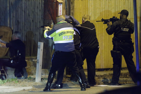 Policie zasahuje v campusu MTI.