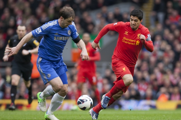 Momentka z utkání Liverpool - Chelsea.