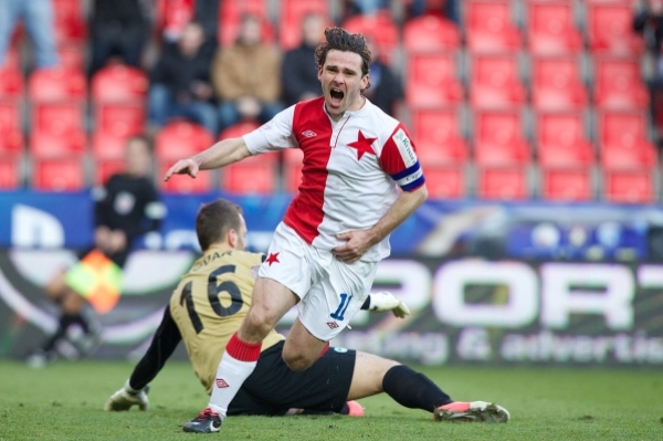 Kapitán Slavie Karol Kisel.