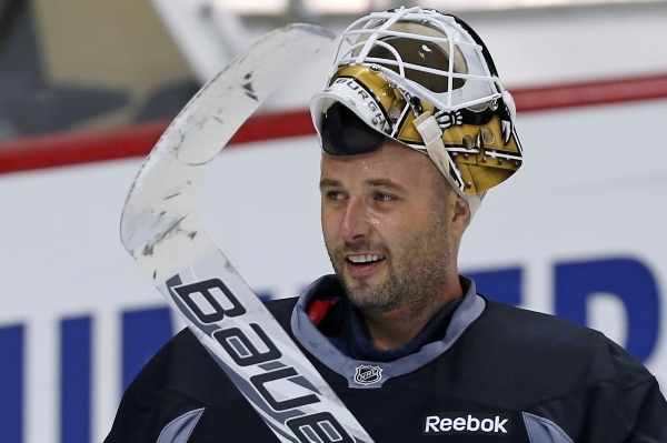 Tomáš Vokoun oslavil v dresu Penguins dvě jubilea.