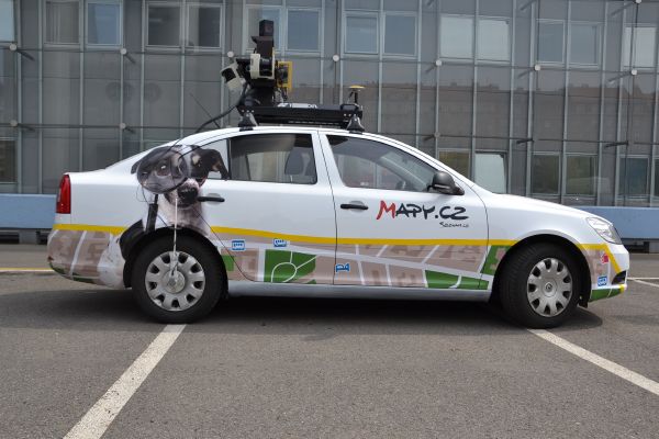 Speciálně upravené automobily budou snímat své okolí každé tři metry.