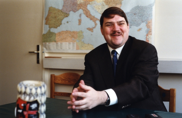 Bernd Posselt, mluvčí sudetských Němců.