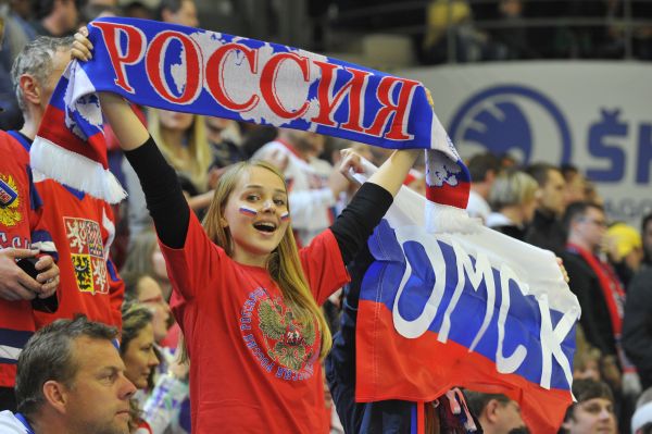 Do hlediště si našli cestu i fanoušci ostatních reprezentací. Do hlediště si našli cestu i fanoušci ostatních reprezentací.