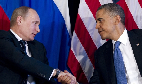 Ruský prezident Vladimir Putin (vlevo) a prezident USA Barack Obama. Ruský prezident Vladimir Putin (vlevo) a prezident USA Barack Obama.