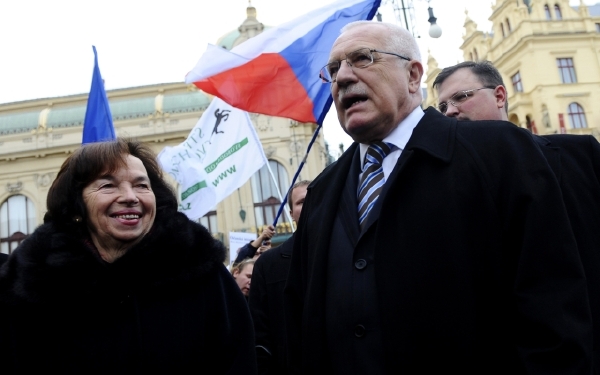 Bývalý prezident Václav Klaus by prý post velvyslankyně své ženě velice přál.