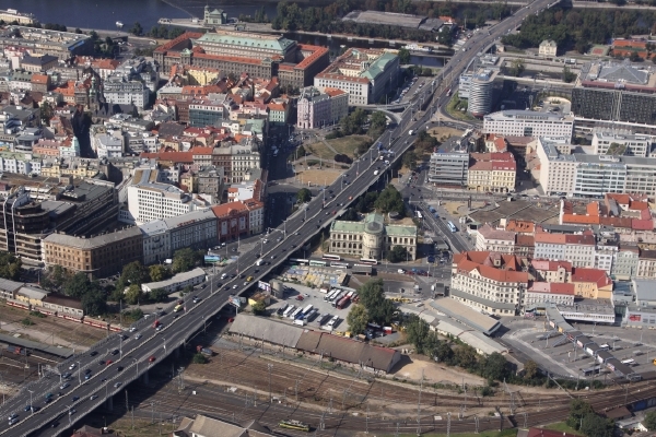 Letecký snímek severojižní magistrály. Letecký snímek severojižní magistrály.