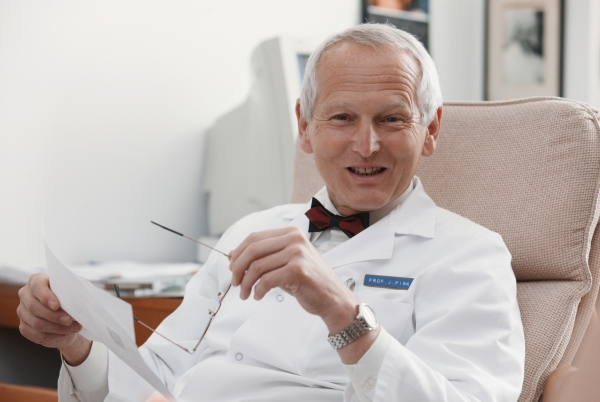 Pirk obdržel cenu od odborníků v kategorii za pokrok v medicíně. Pirk obdržel cenu od odborníků v kategorii za pokrok v medicíně.