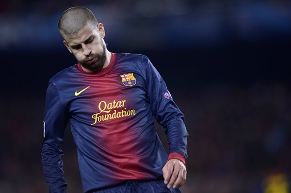 Smutný stoper Barcelony Gerard Piqué.