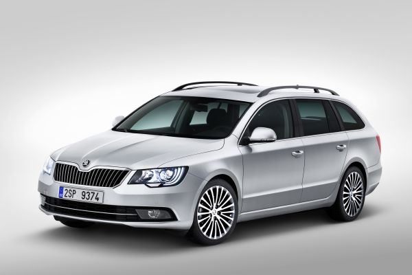 Modernizovaná Škoda Superb Combi.