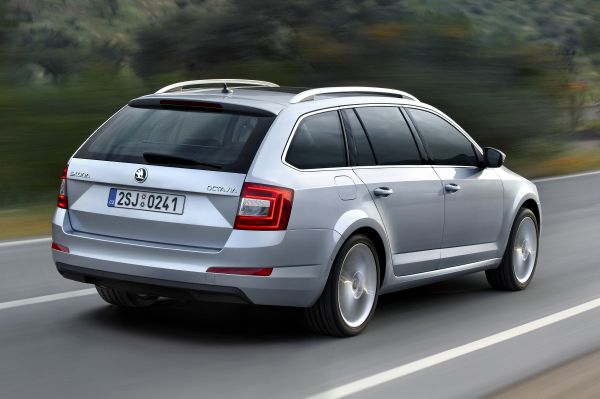 Škoda Octavia Combi ve svém třetím vydání. Škoda Octavia Combi ve svém třetím vydání.