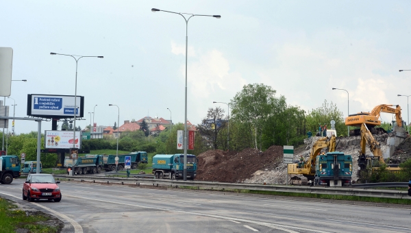 Pražská Jižní spojka je opět průjezdná. Pražská Jižní spojka je opět průjezdná.