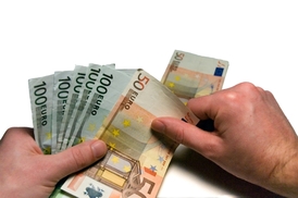 V Arfonsu mají problém - jak utratit přebytek peněz.