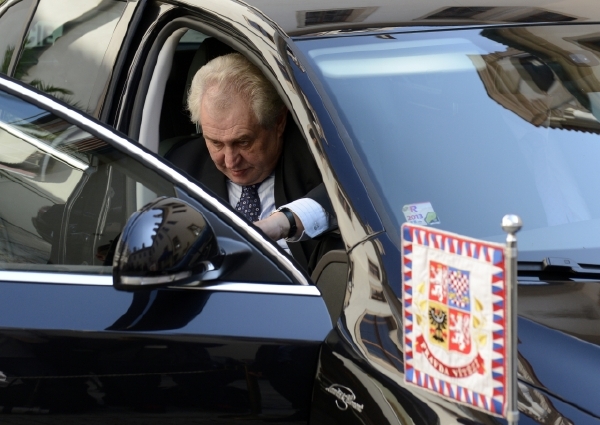 Miloš Zeman chce zakázat rallye.