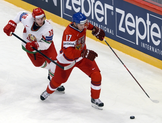 Radim Vrbata (vpravo) se přesune do nové formace.