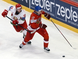 Radim Vrbata (vpravo) se přesune do nové formace.