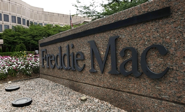 Freddie Mac je po agentuře Fannie Mae druhou největší společností v USA, která poskytuje finance na hypotéky. Freddie Mac je po agentuře Fannie Mae druhou největší společností v USA, která poskytuje finance na hypotéky.