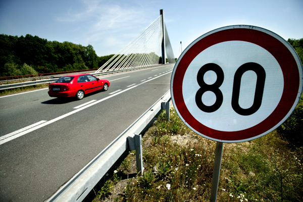 Na některých silnicích se zvýší maximální povolená rychlost o 20 km/hod (ilustrační foto).