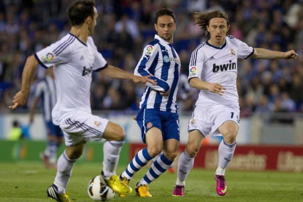 Fotbalisté Realu Madrid pouze remizovali s  Espaňolem, Barcelona titul v kapse.