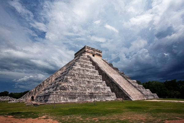 Stavební firma zničila buldozery jednu z největších mayských pyramid ve středoamerickém státě Belize (ilustrační foto).