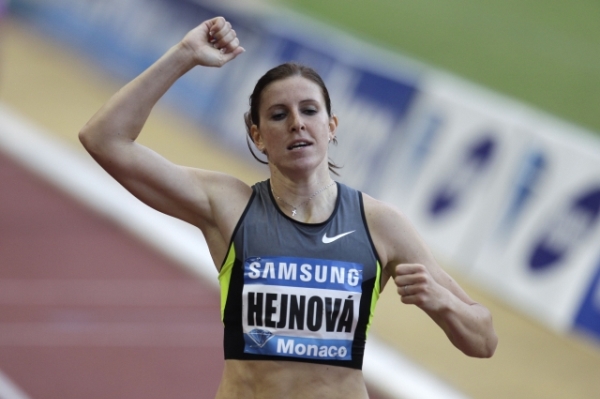 Bronzová olympijská medailistka v běhu na 400 metrů překážek Zuzana Hejnová.