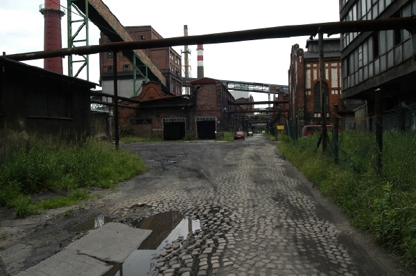 Ještě před krizí investovalo NWR velké obnosy do polských dolů Debiensko (na snímku) a Morcinek.