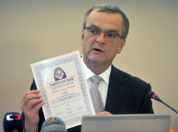 Ministr financí Miroslav Kalousek opět s dluhopisy uspěl.