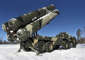 Před komplexem S-300 má Západ respekt.