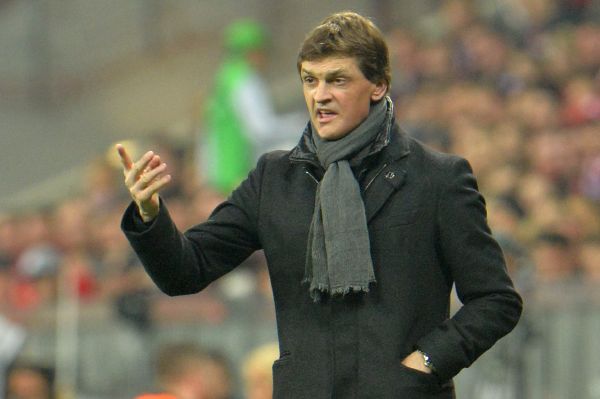 Trenér fotbalistů Barcelony Tito Vilanova. Trenér fotbalistů Barcelony Tito Vilanova.