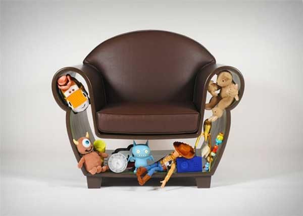 Hollow chair kanadského designéra Judsona Beaumonta poslouží třeba dětem.