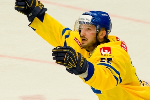 Švédský útočník Niklas Persson.