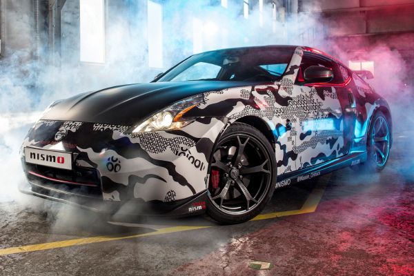 Ostrý Nissan 370Z v novém převleku pro závod Gumball 3000.  