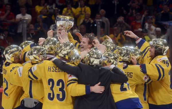Finálové utkání na mistrovství světa v ledním hokeji ve Stockholmu. Hokejisté Švédska se stali mistry světa.