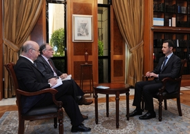 Prezident Asad při rozhovoru s argentinskými novináři.