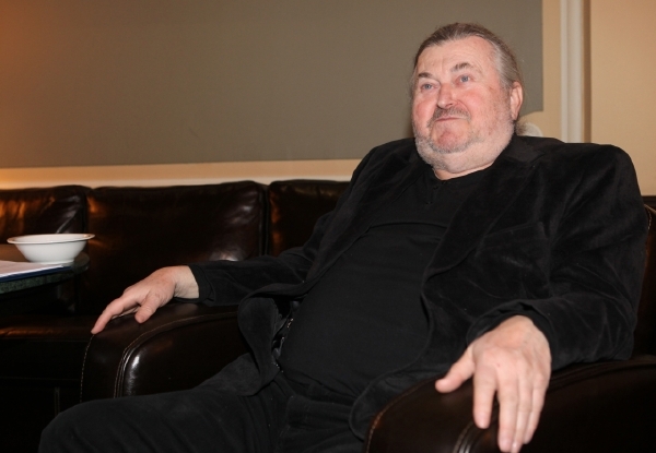 František Ringo Čech je nejen hudebníkem, ale i spisovatelem. František Ringo Čech je nejen hudebníkem, ale i spisovatelem.